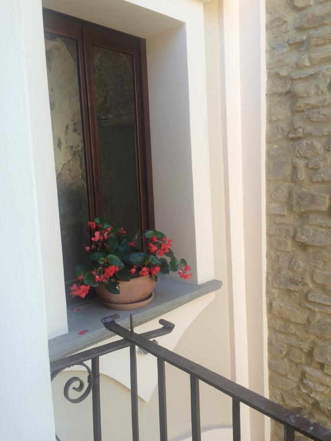 Pozzo Medievale Prignano Cilento Esterno foto