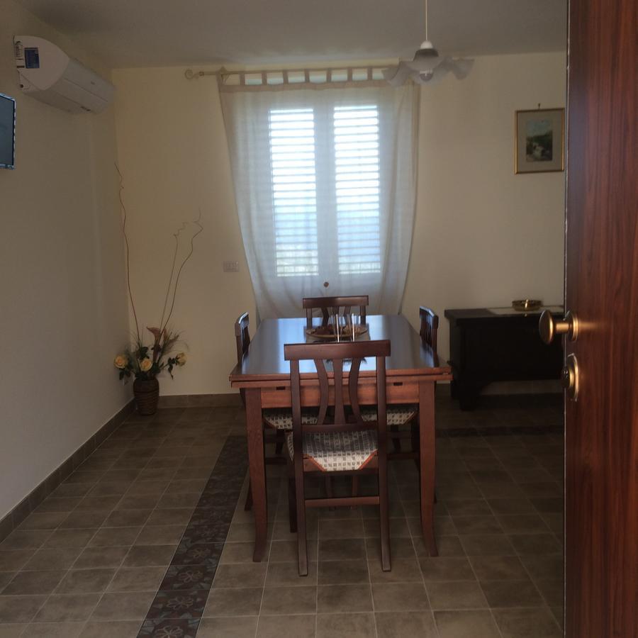 Pozzo Medievale Prignano Cilento Esterno foto