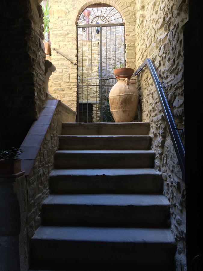 Pozzo Medievale Prignano Cilento Esterno foto