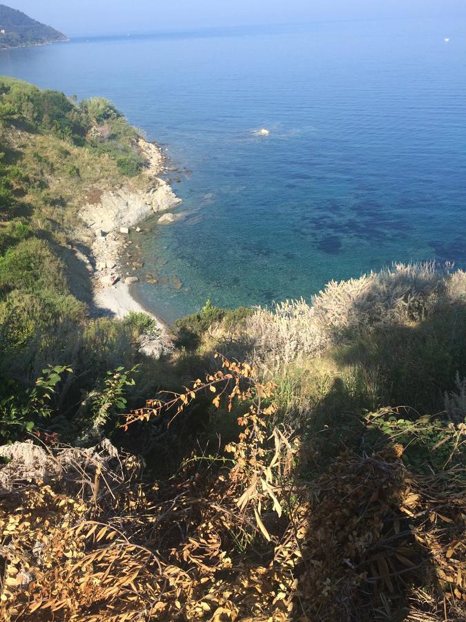 Pozzo Medievale Prignano Cilento Esterno foto