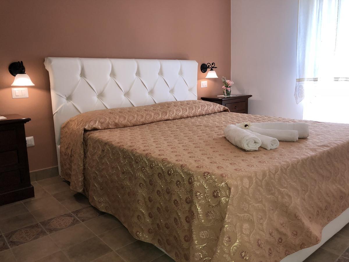 Pozzo Medievale Prignano Cilento Esterno foto