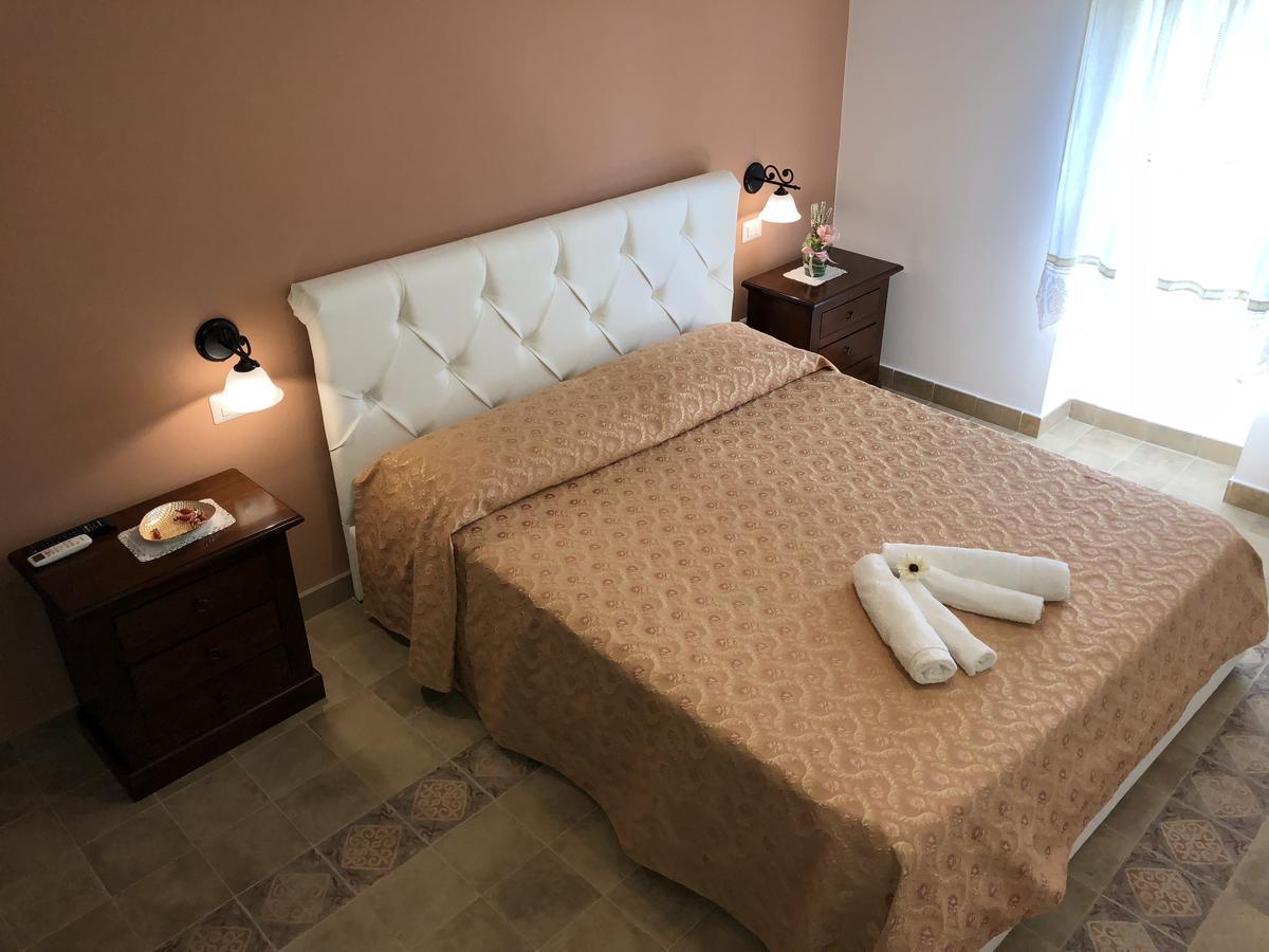 Pozzo Medievale Prignano Cilento Esterno foto