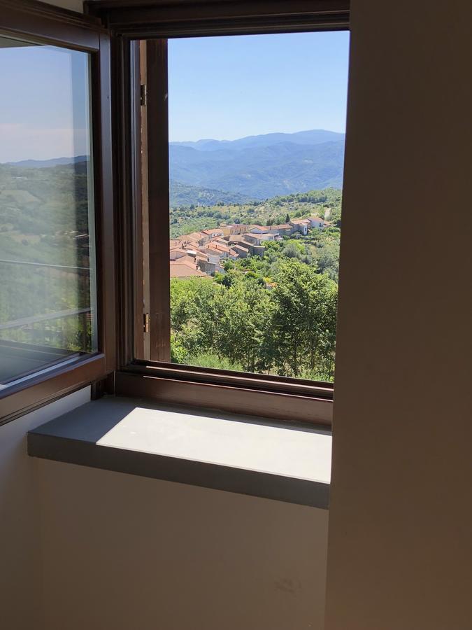 Pozzo Medievale Prignano Cilento Esterno foto