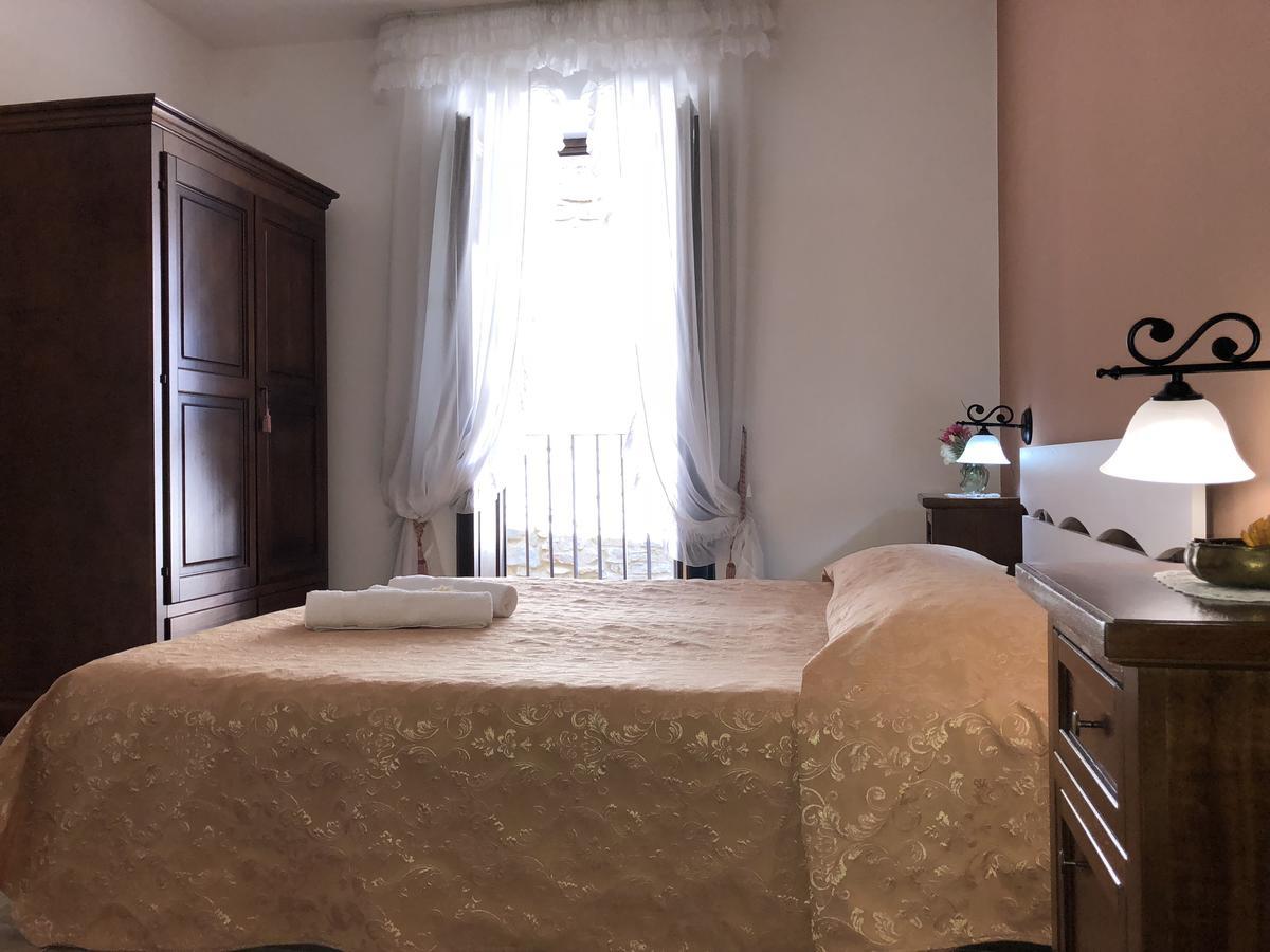 Pozzo Medievale Prignano Cilento Esterno foto